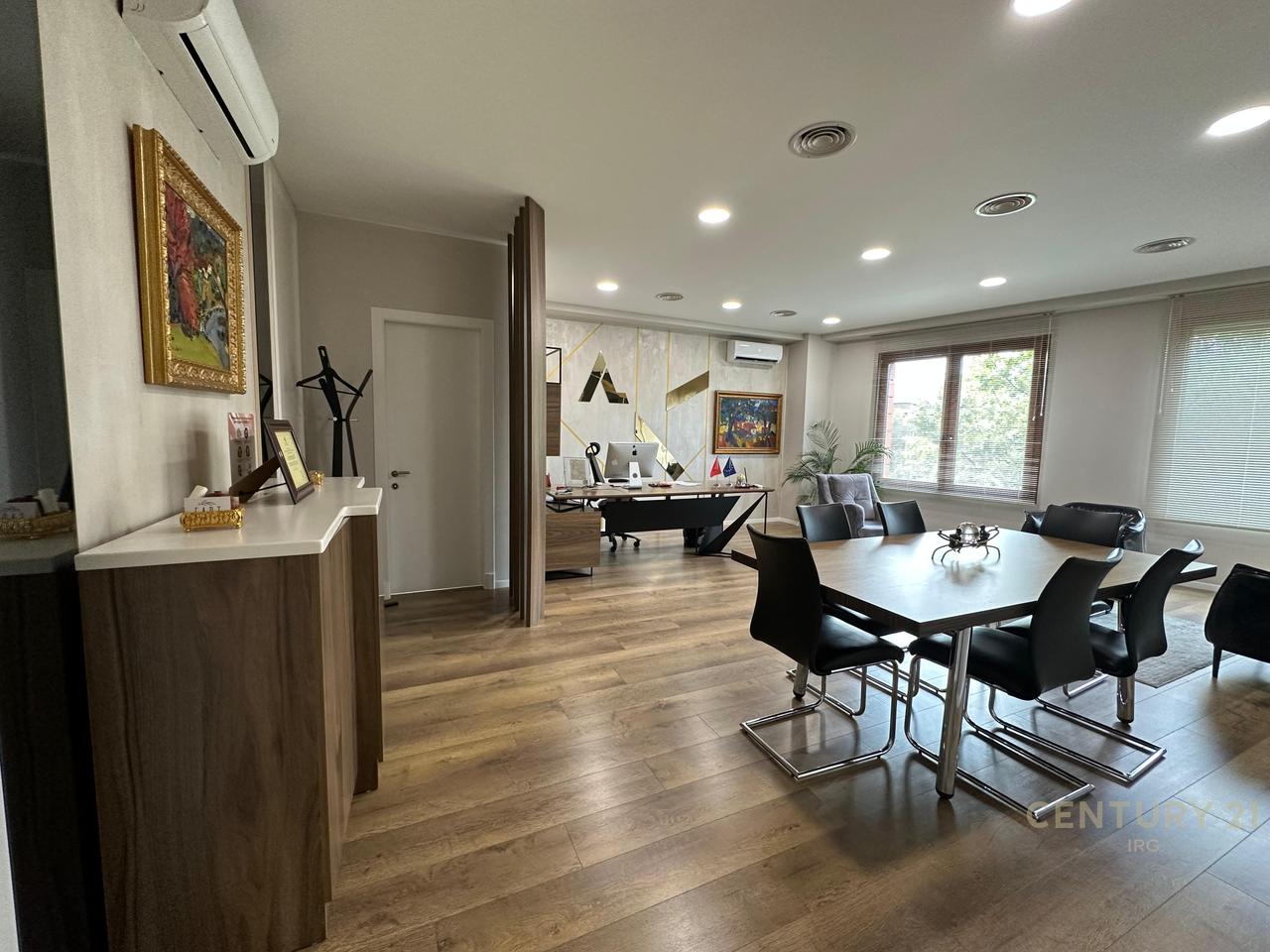 ZYRE SUPER E FURNISHED OFFICE FOR RENT AT HILTON, NEAR DELIJORGJI