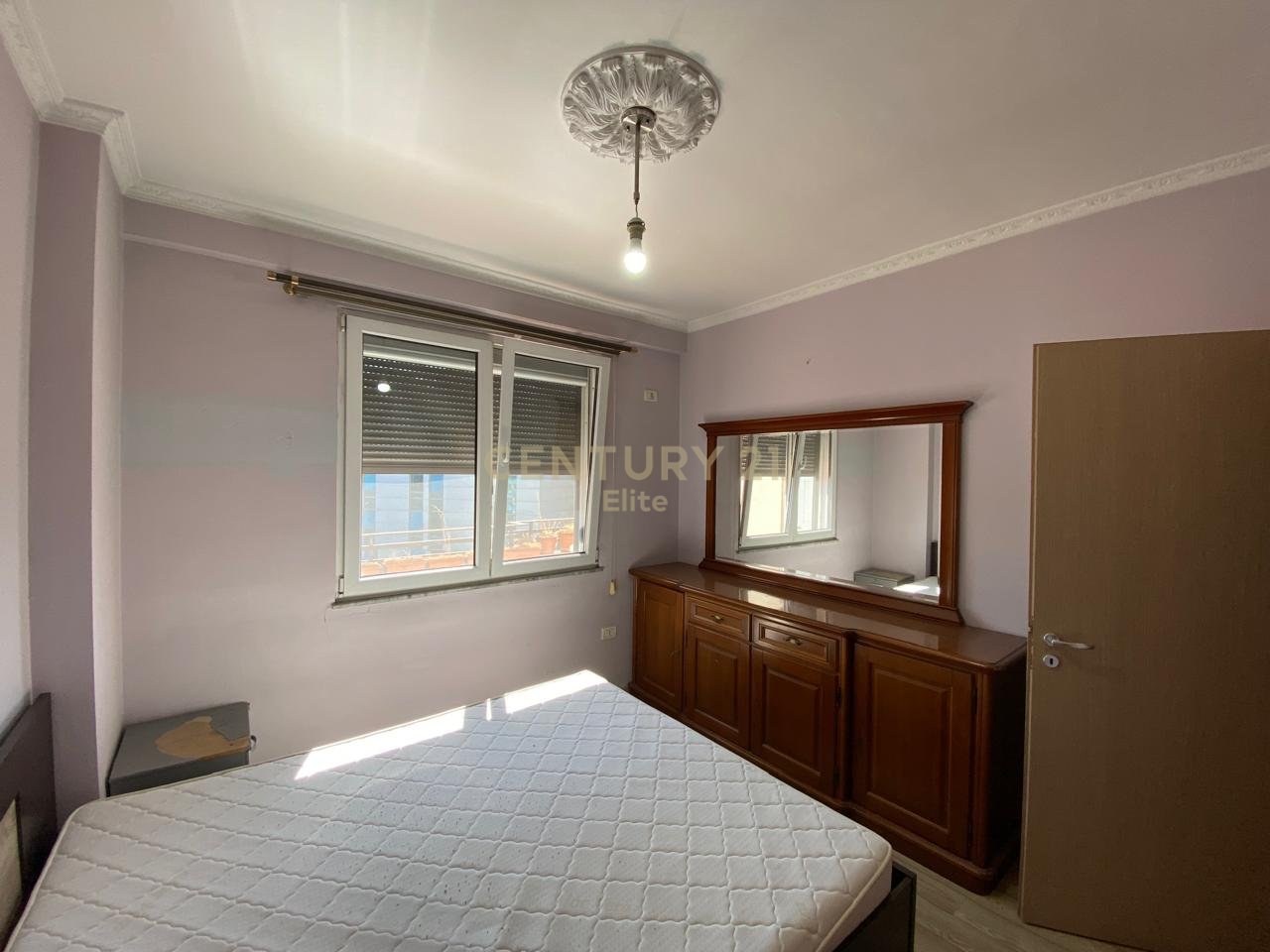 Apartament 1+1 në Shitje, pranë spitalit HYGEA