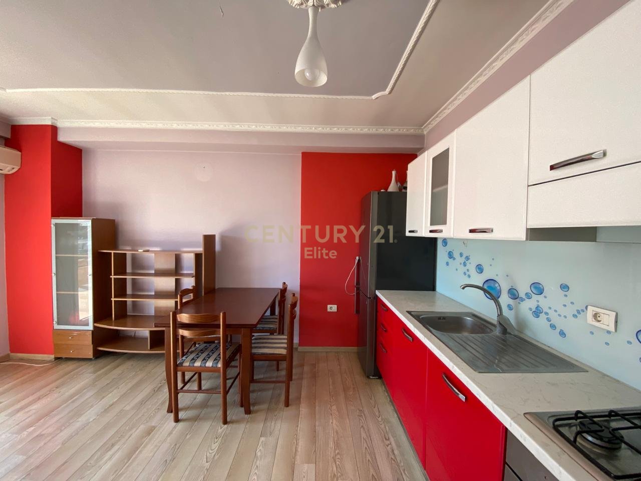 Apartament 1+1 në Shitje, pranë spitalit HYGEA