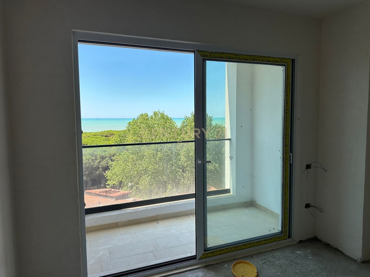 1+1 APARTMENT FOR SALE IN FRONT OF PALACE WITH SEA VIEW AT LIBURNA RESIDENCE!