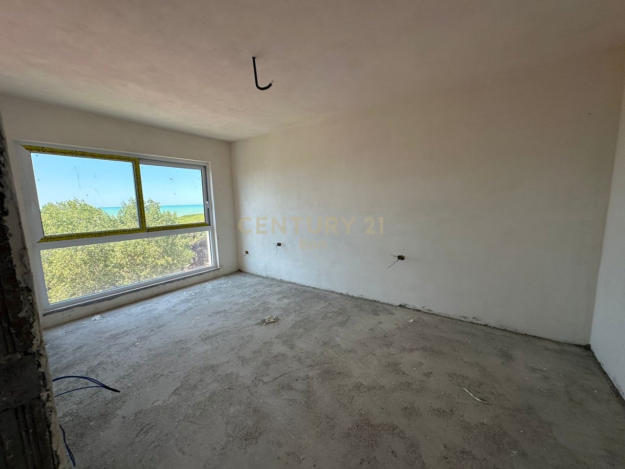 1+1 APARTMENT FOR SALE IN FRONT OF PALACE WITH SEA VIEW AT LIBURNA RESIDENCE!