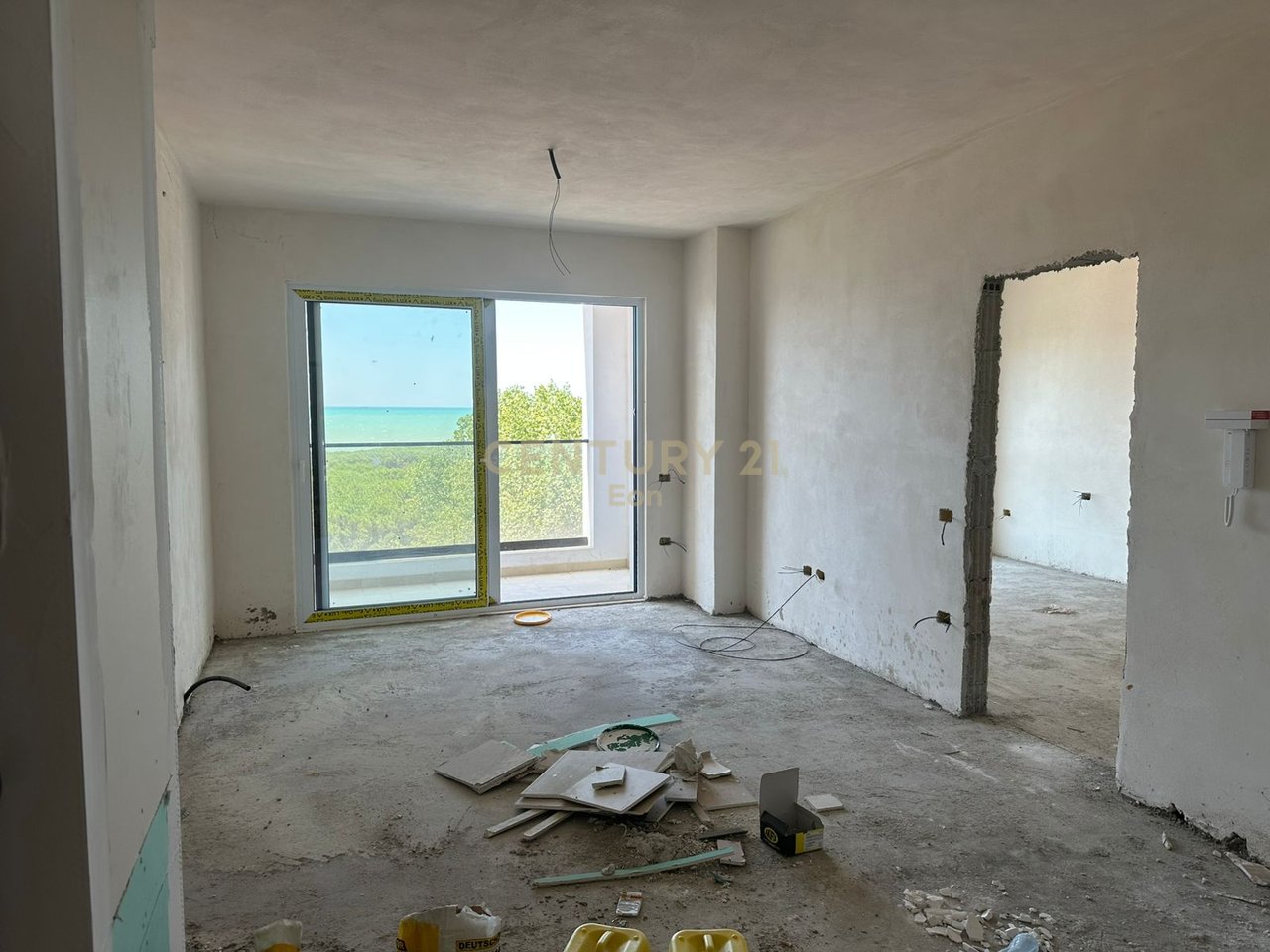 1+1 APARTMENT FOR SALE IN FRONT OF PALACE WITH SEA VIEW AT LIBURNA RESIDENCE!