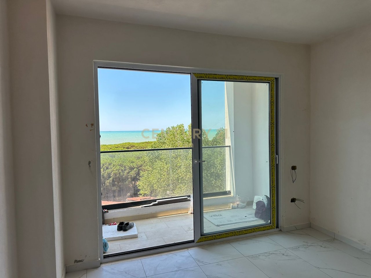 1+1 APARTMENT FOR SALE IN FRONT OF PALACE WITH SEA VIEW AT LIBURNA RESIDENCE!