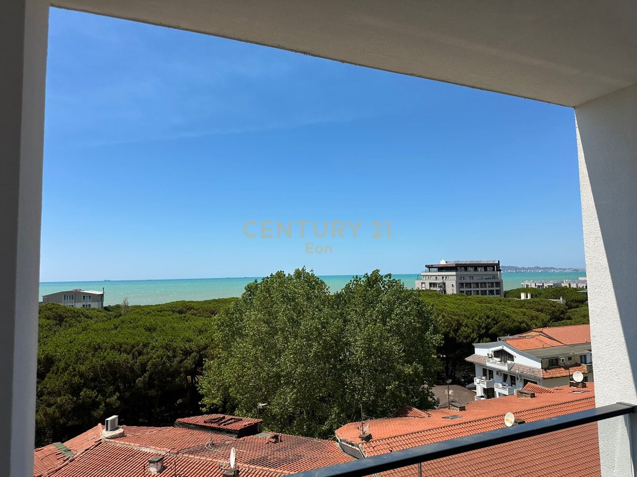 1+1 APARTMENT FOR SALE IN FRONT OF PALACE WITH SEA VIEW AT LIBURNA RESIDENCE!