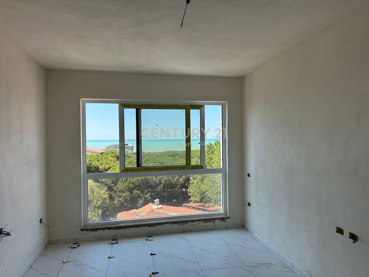 1+1 APARTMENT FOR SALE IN FRONT OF PALACE WITH SEA VIEW AT LIBURNA RESIDENCE!