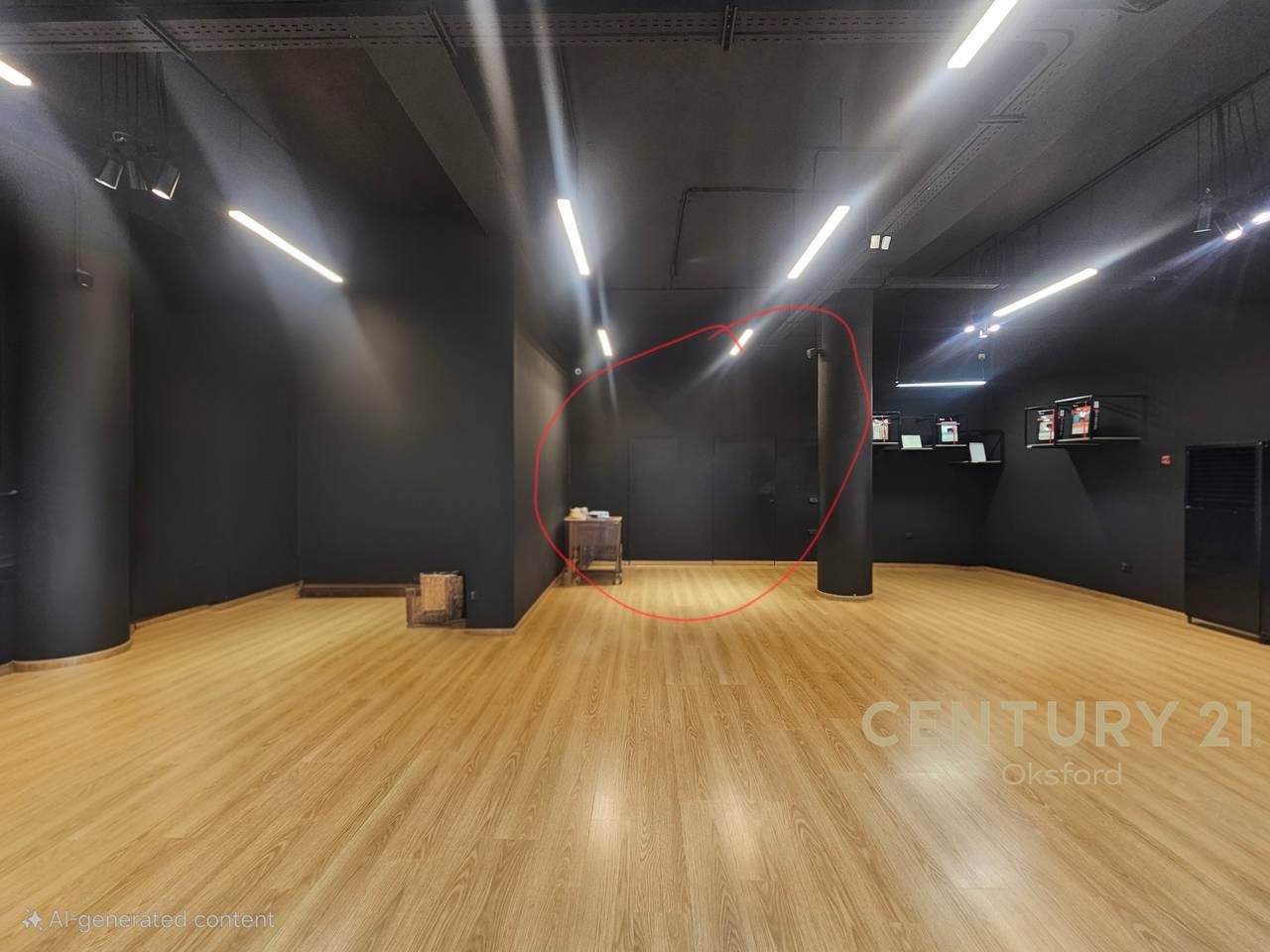 SPAZIO IN AFFITTO NEL COMUNE DI PARIGI VICINO AL KRISTAL CENTER!