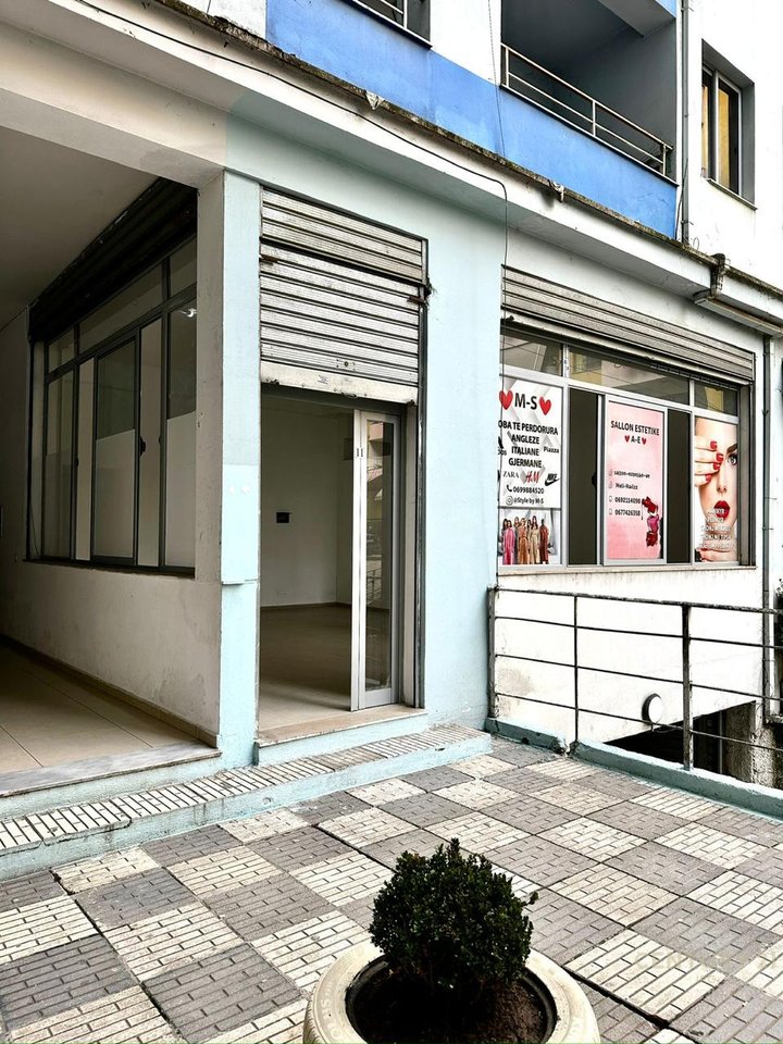 50 m² Shop for Sale in Yzberisht, Tirana