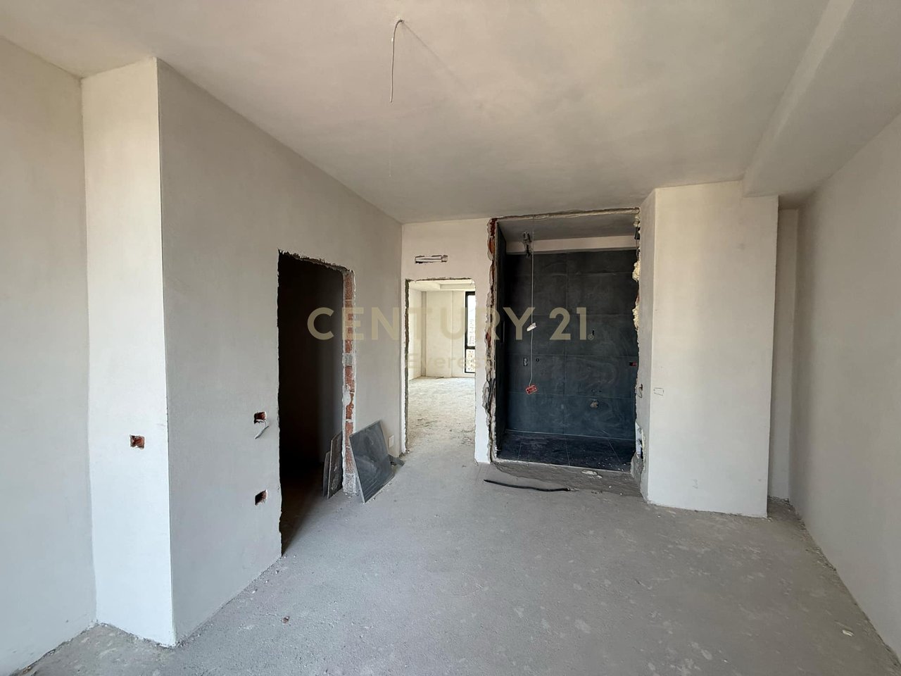 NUOVO BOULEVARD, VENDESI APPARTAMENTO 3+1+2+ POSTO AUTO!