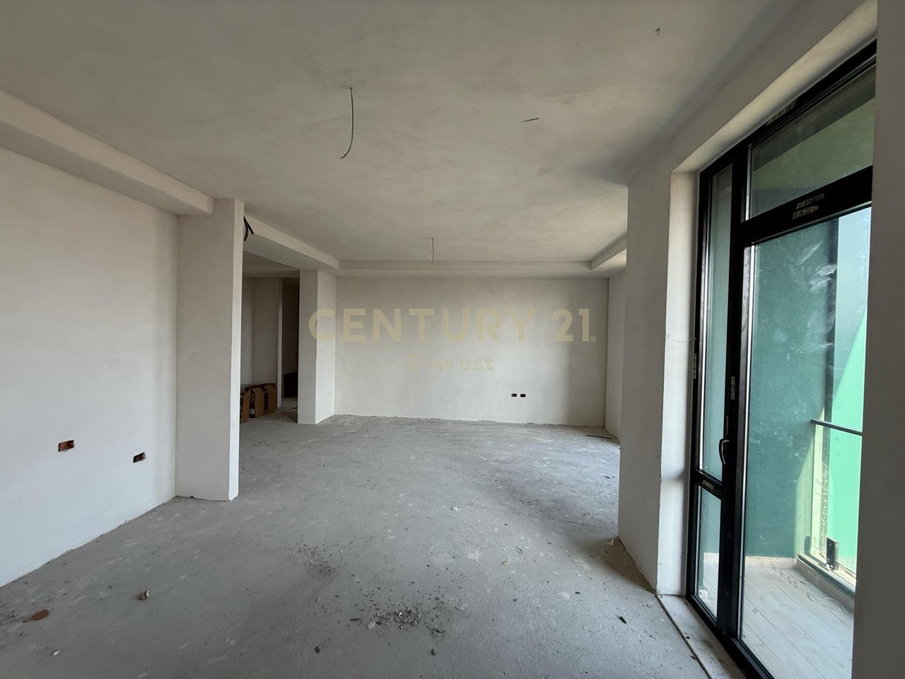 NUOVO BOULEVARD, VENDESI APPARTAMENTO 3+1+2+ POSTO AUTO!