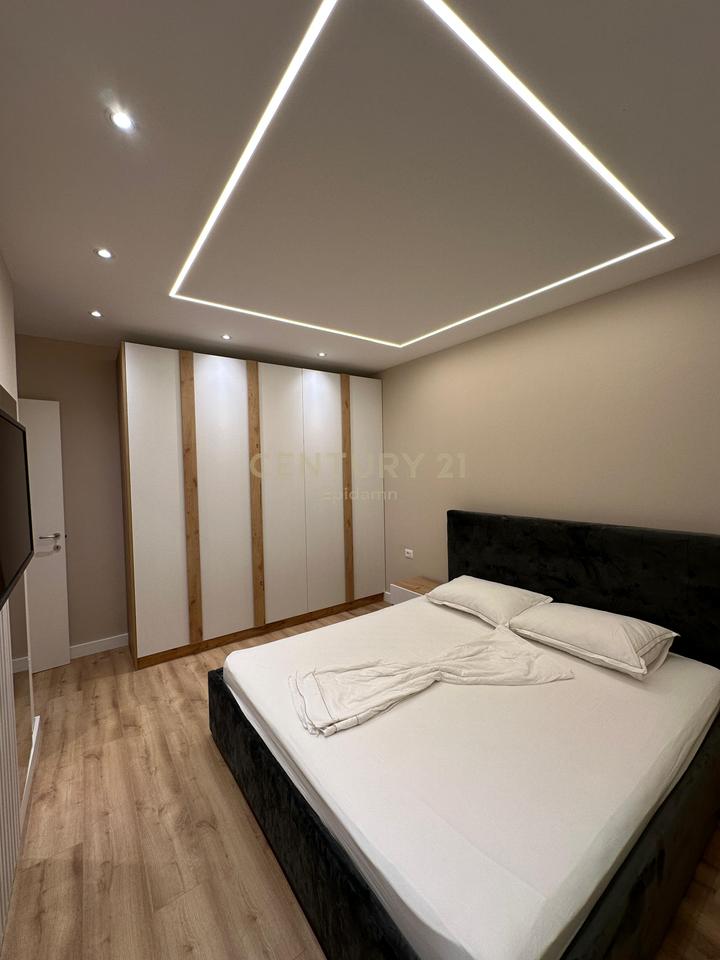 Appartamento 2+1 con cortile nella zona premium, San Pietro!