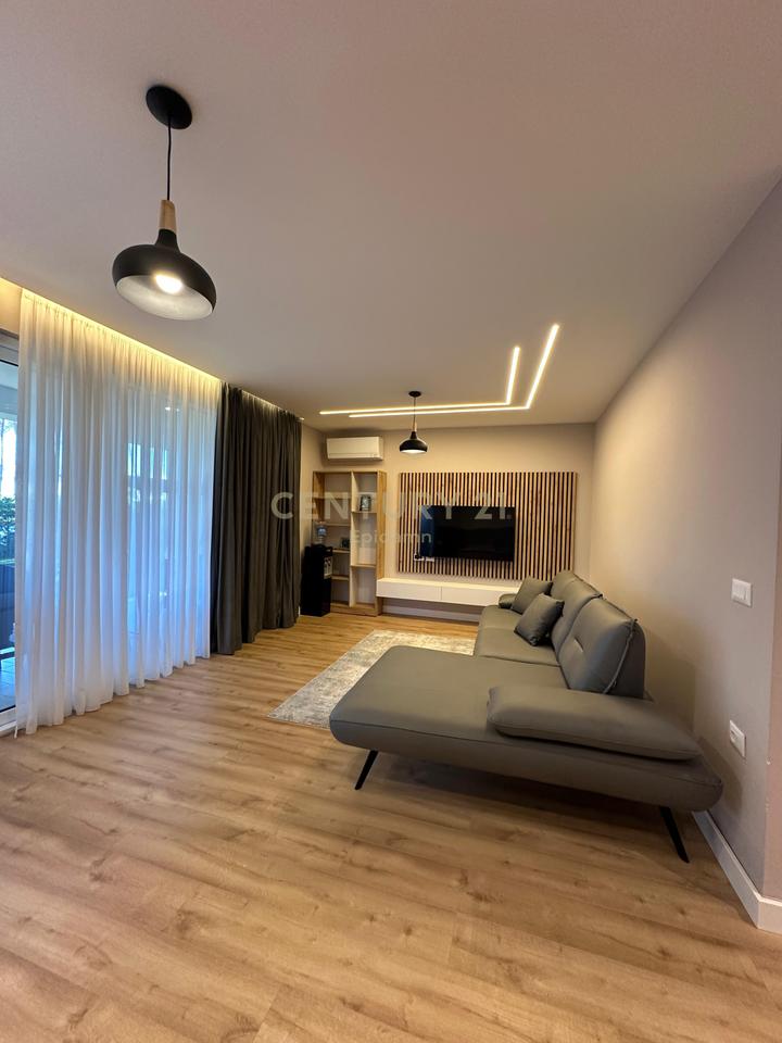 Appartamento 2+1 con cortile nella zona premium, San Pietro!