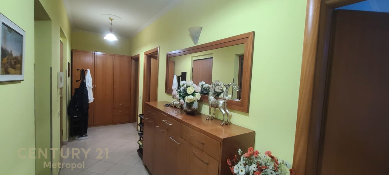 SHİTET APARTAMENT 3+1+2 NE RRUGEN 'DERVİSH HEKALİ'!