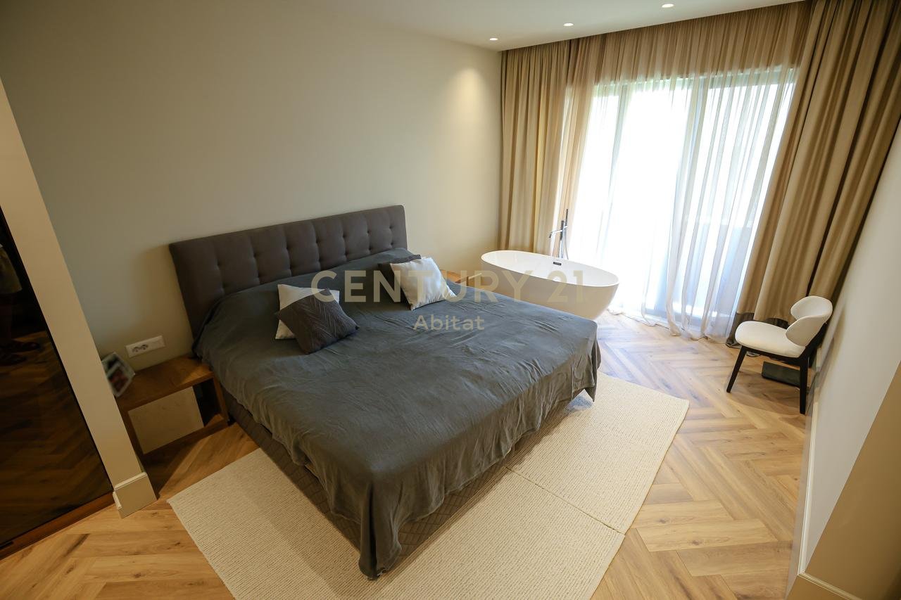 SHESIM DUPLEX DHE POST PARKIMI, TEK ZGJERIMI I KODRES SE DIELLIT