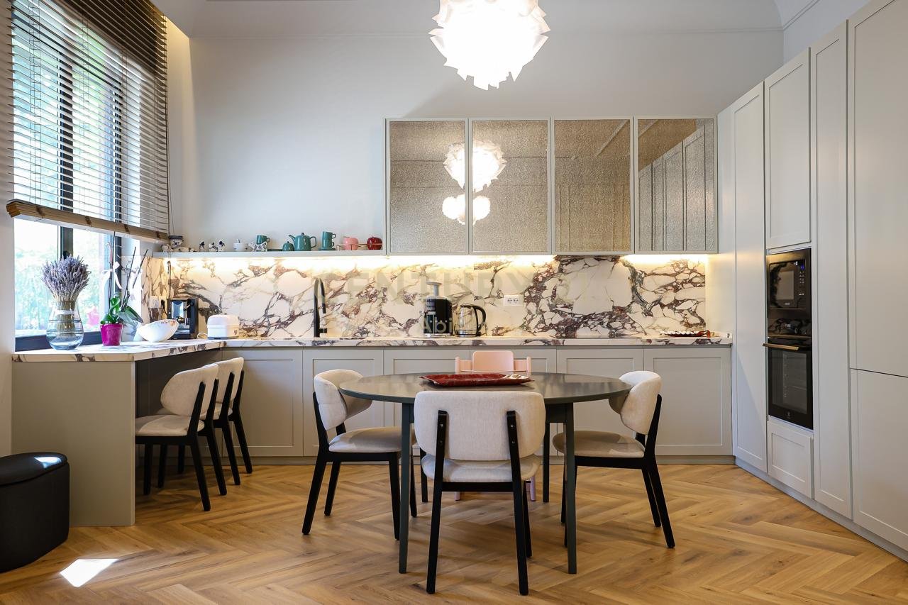 SHESIM DUPLEX DHE POST PARKIMI, TEK ZGJERIMI I KODRES SE DIELLIT