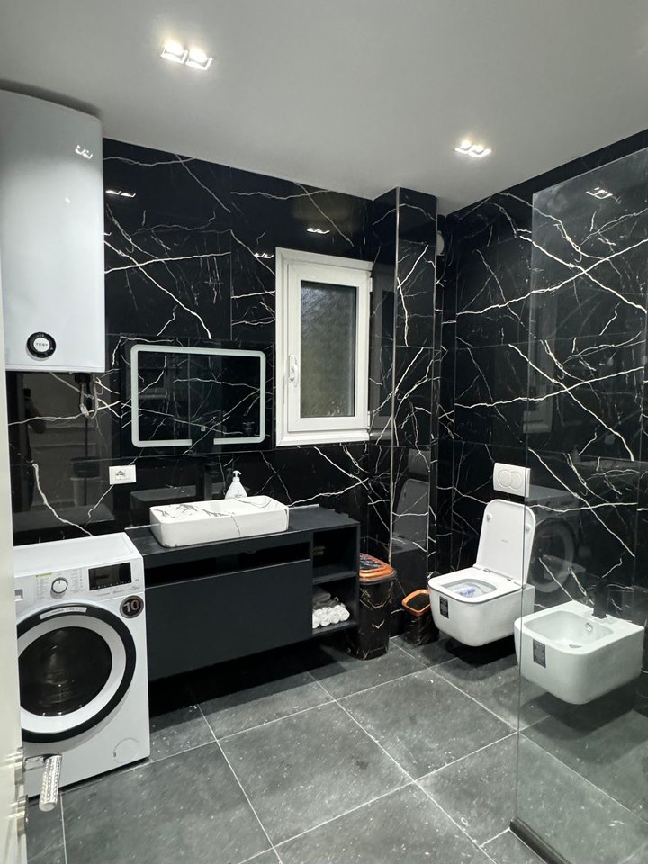 APPARTAMENTO 2+1 IN AFFITTO, SUL BOULEVARD VLORE-SKELE!