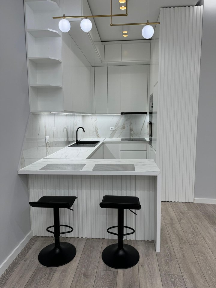 APPARTAMENTO 2+1 IN AFFITTO, SUL BOULEVARD VLORE-SKELE!