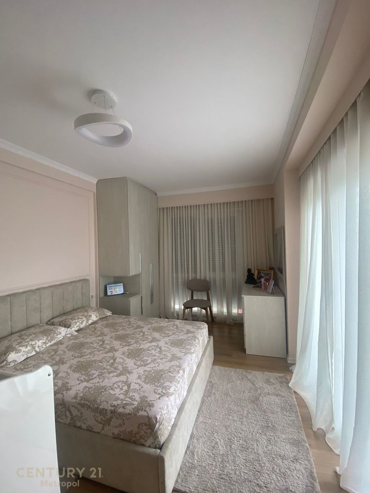 SHITET APARTAMENT 2+1, ASTIR!