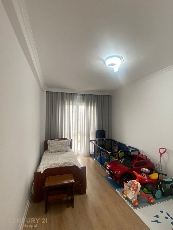 SHITET APARTAMENT 2+1, ASTIR!