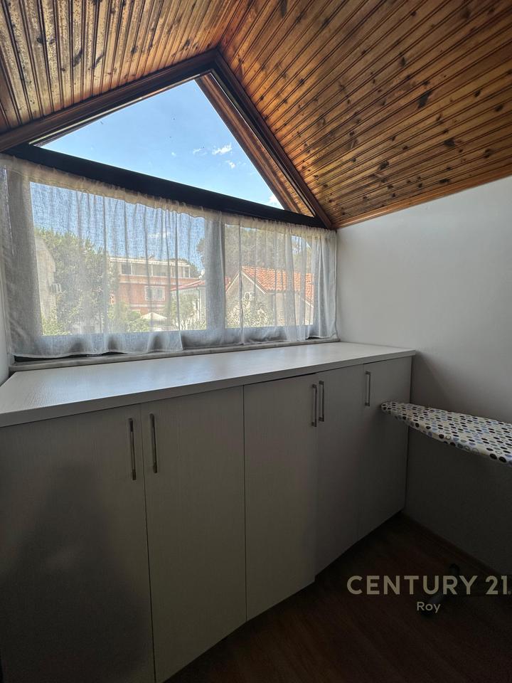 VILLA SU DUE PIANI IN AFFITTO – PRESSO IL COMPLESSO “QETËSIA”, QERRET !!!
