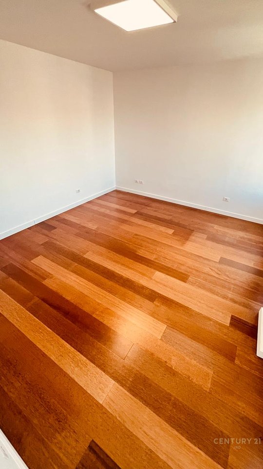 OFFICE FOR RENT AT HILTON, NEAR DELIJORGJI!