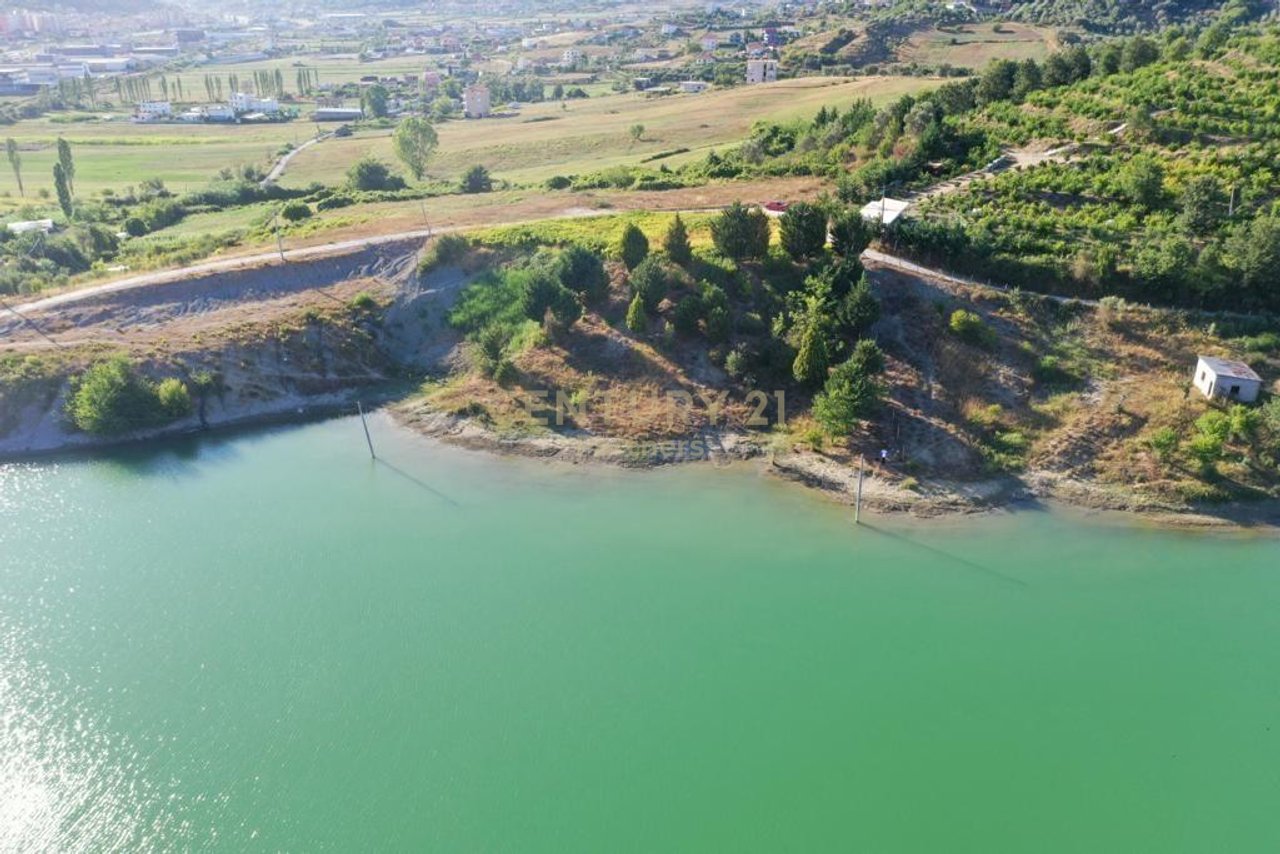 NOSTRO LAGO, TERRENO DI 7000M IN VENDITA!