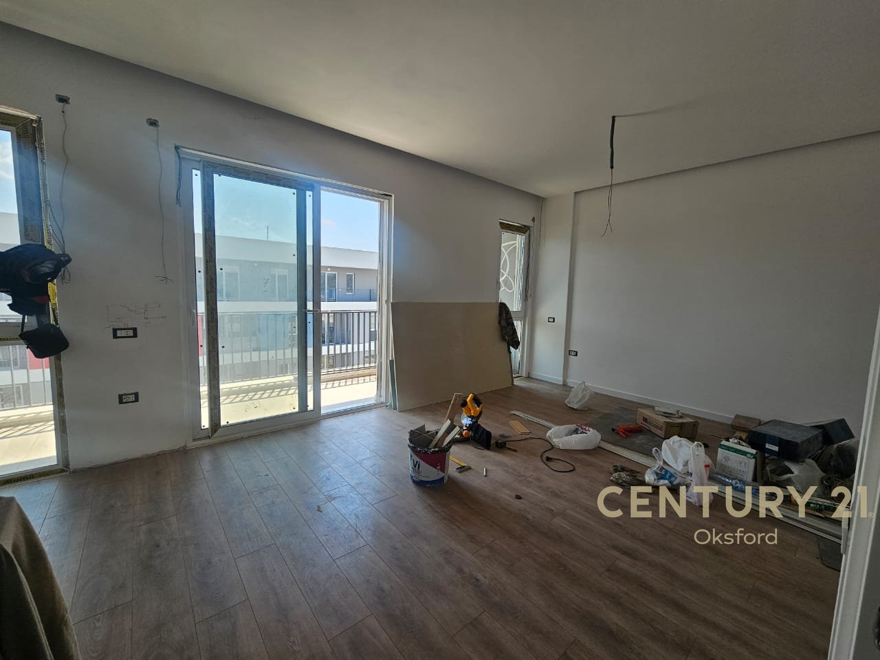 OFFERTA!! VENDITA DI APPARTAMENTO 2+1+2 IN UNIVERS CITY (QTU)!