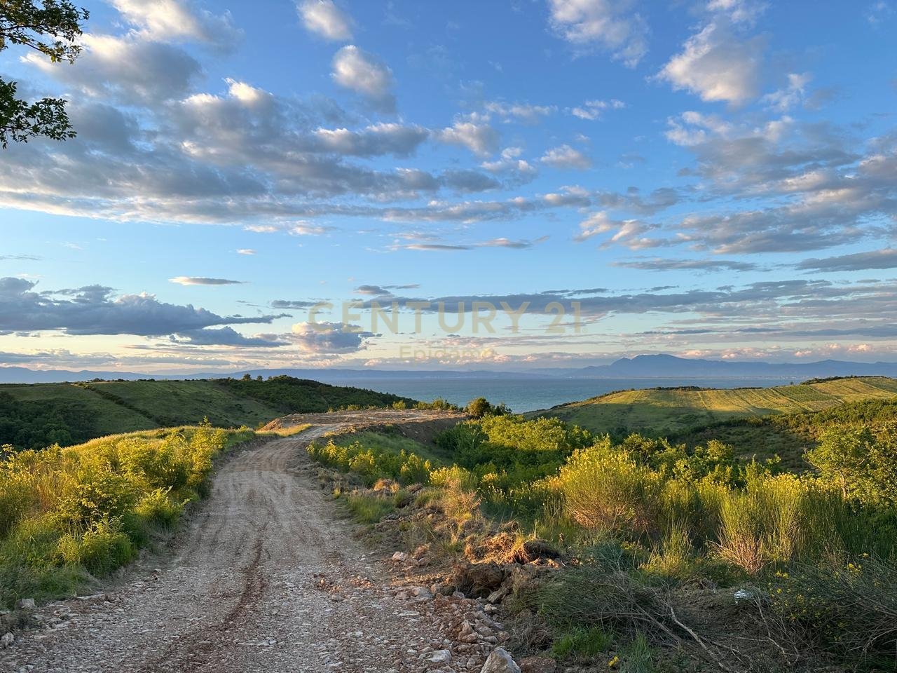 TERRENO IN VENDITA CON VISTA MARE A CAPO RODONI, PROMENADE 495.000€ | 13.500 m²