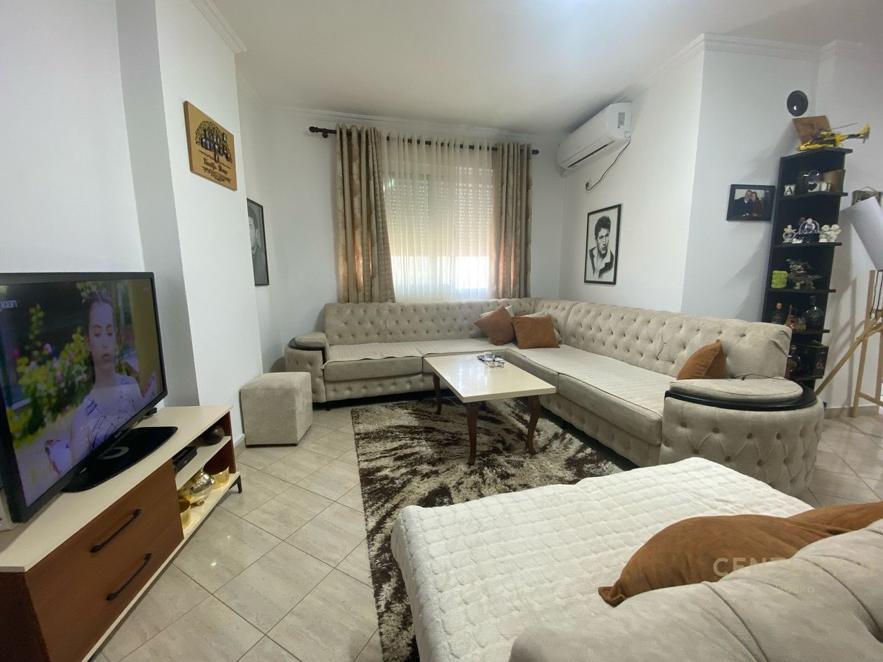 Shitet, Apartament 2+1, Stacioni i Trenit, Tirane.
