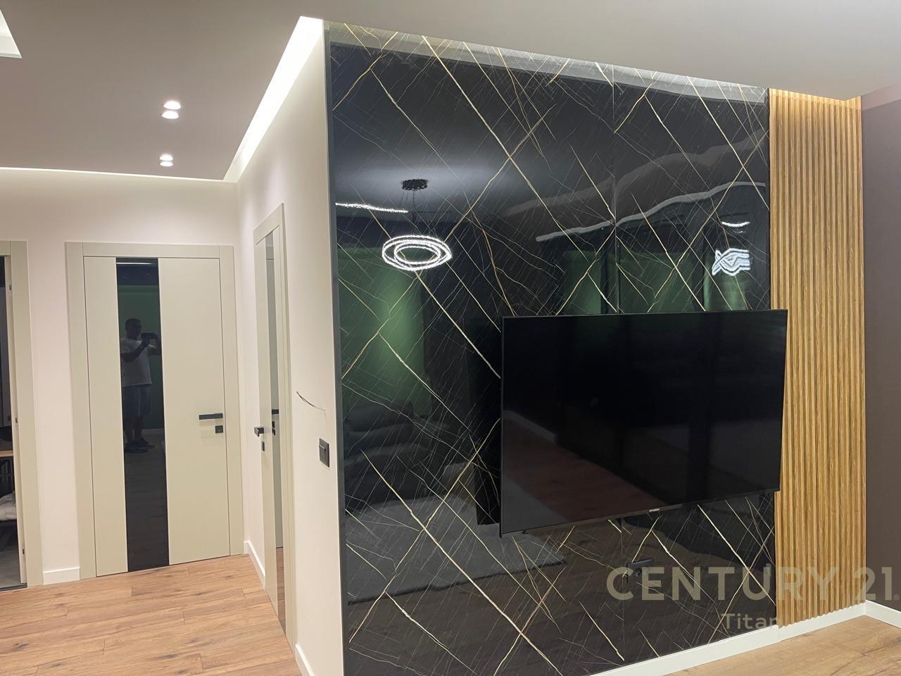 Luxury Apartment for Rent at Komuna e Parisit (Olimpik Residence)
