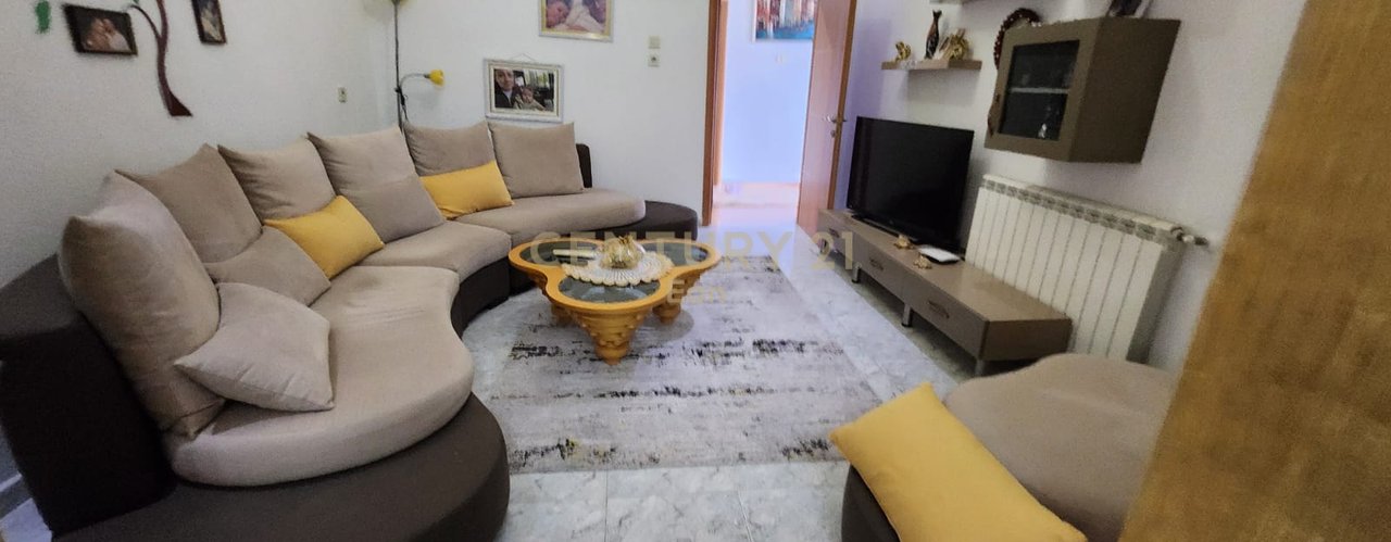 Appartamento 2+1 in affitto nel centro di Durrës!