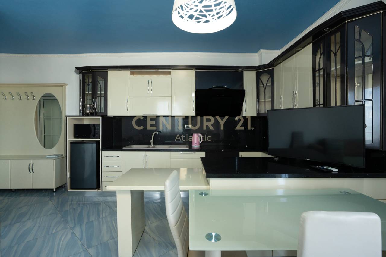 Apartament 2+1 Shitet në Plazh Hekurudha, Durrës