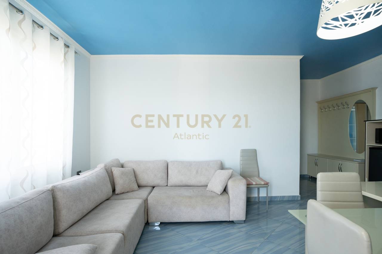 Apartament 2+1 Shitet në Plazh Hekurudha, Durrës