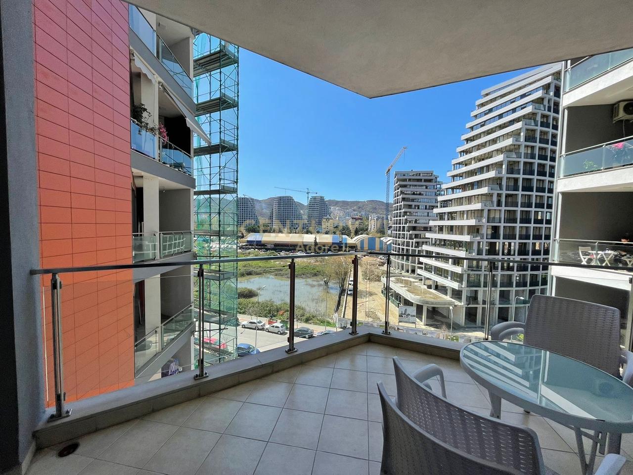 Apartament 2+1 per Qira tek Rruga e Kosovareve!