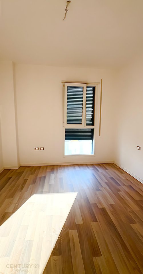 JEPET PER ZYRE APARTAMENT 2+1+2, DON BOSKO !