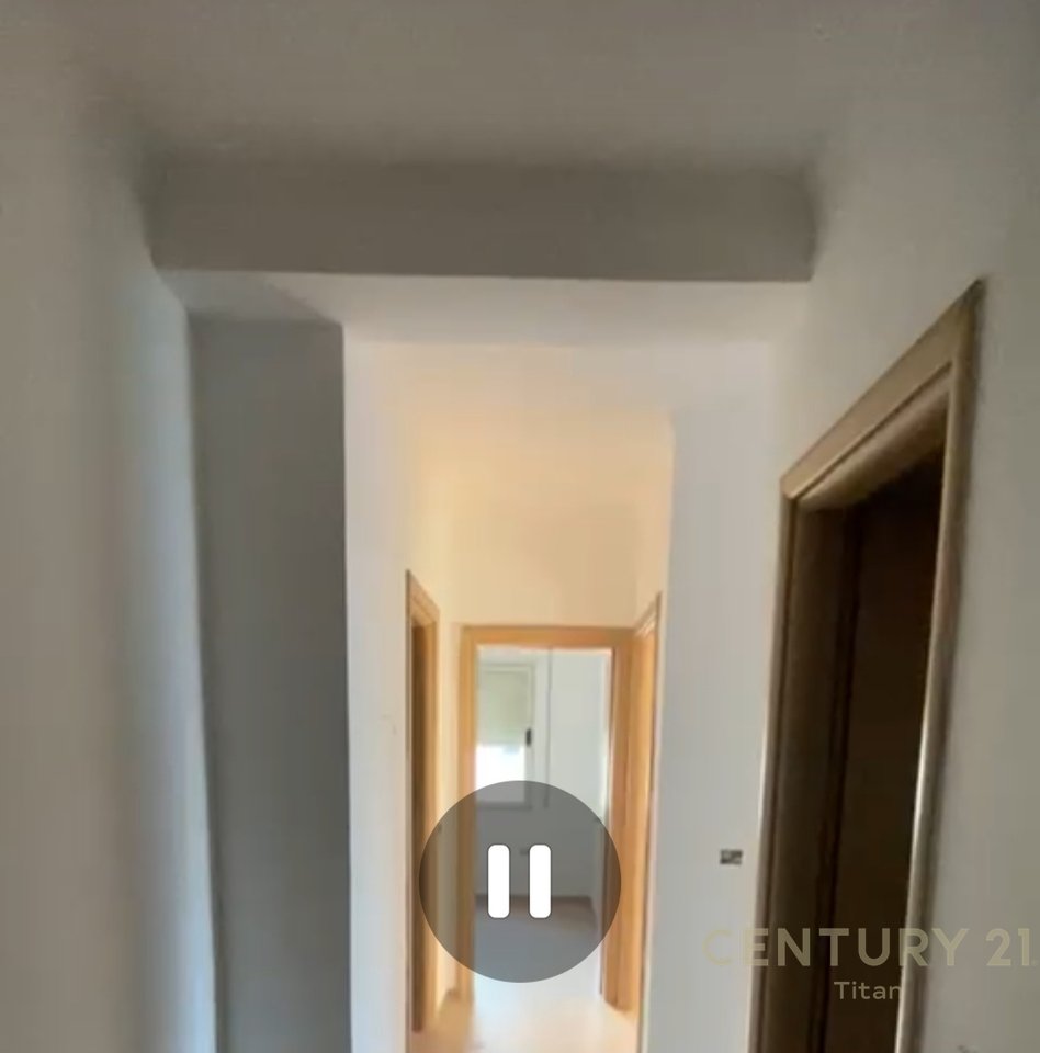 2+1 Apartment for sale in Liqeni i Thate!