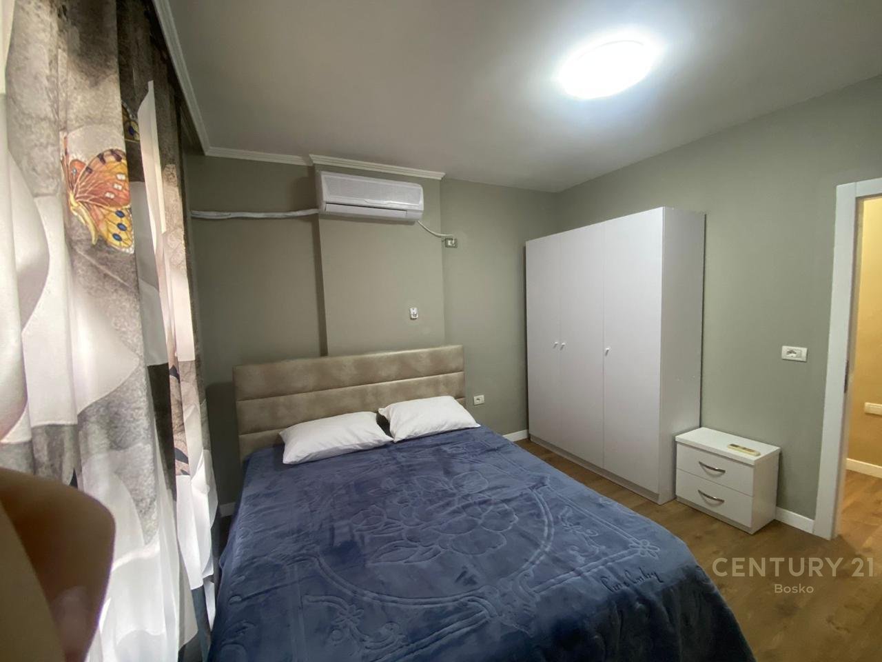 Apartament 2+1 per qira ne Rrugen Dritan Hoxha, Blloku Gintash!