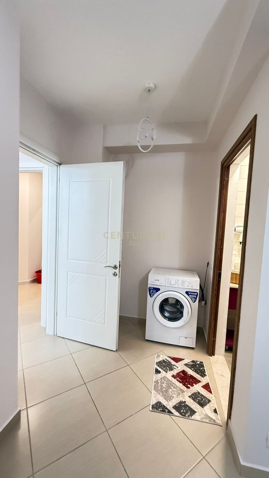 APPARTAMENTO 1+1 IN AFFITTO VICINO ALL'UFFICIO POSTALE A DURAZZO!