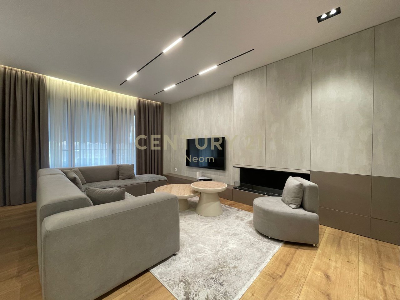 Apartment for sale 2+1+2+ Parking in Liqen te Thati!