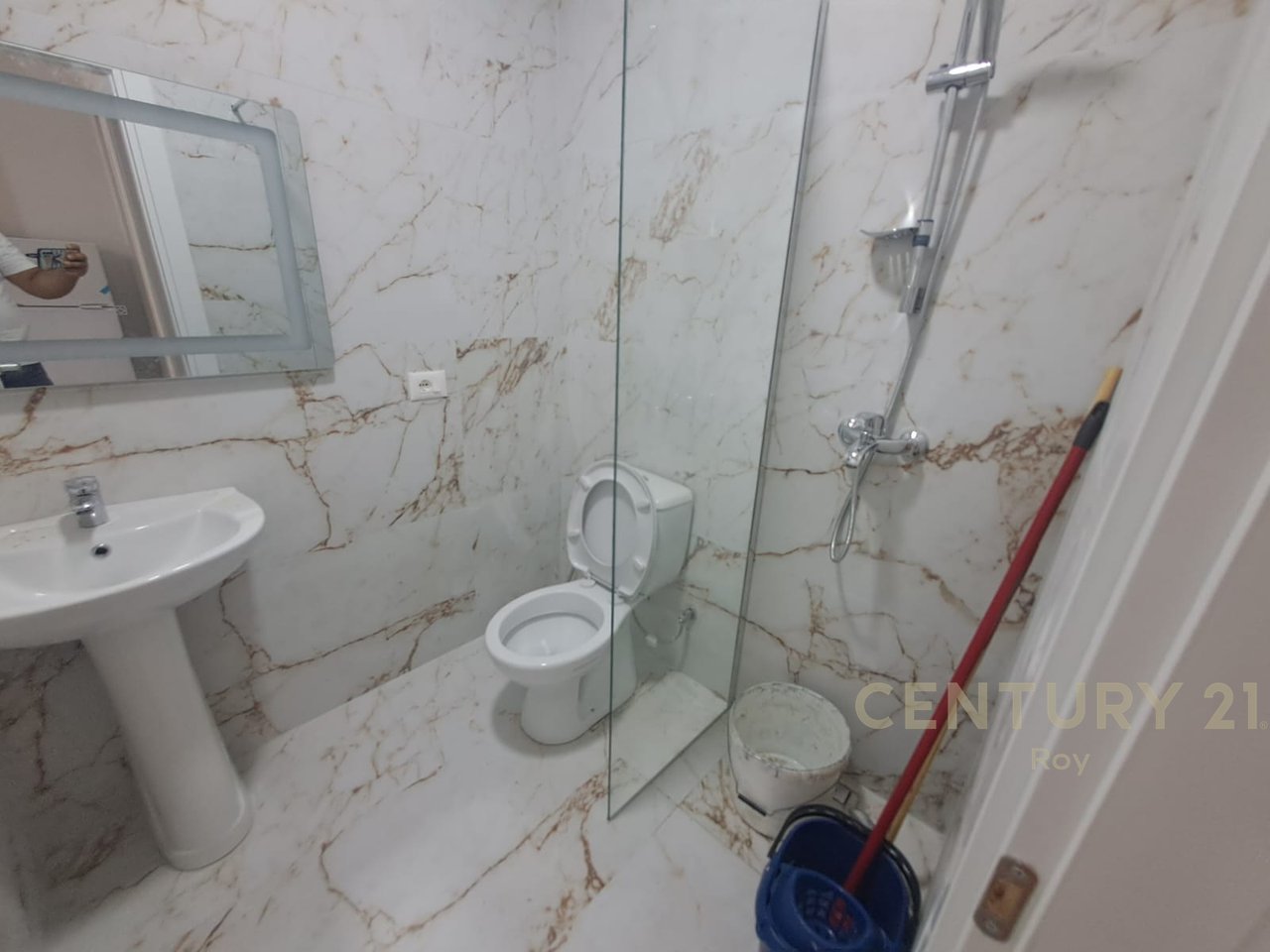 Appartamento 1+1 in Vendita a Shkembi Kavajes!!