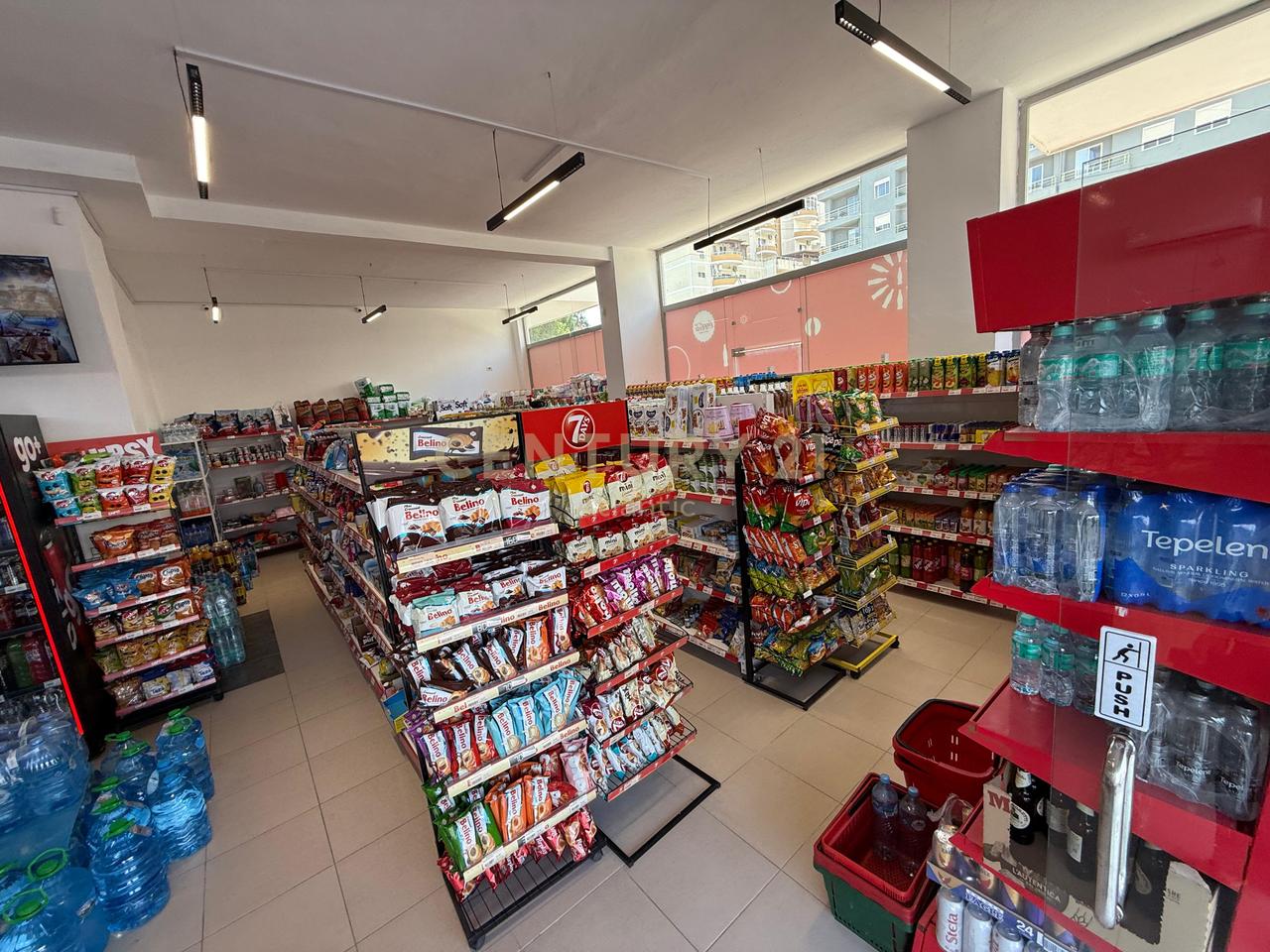 Komercial 0+1 Në Shitje në Durrës, Plazh Rrota e Kuqe - 300000€ | 120 m²