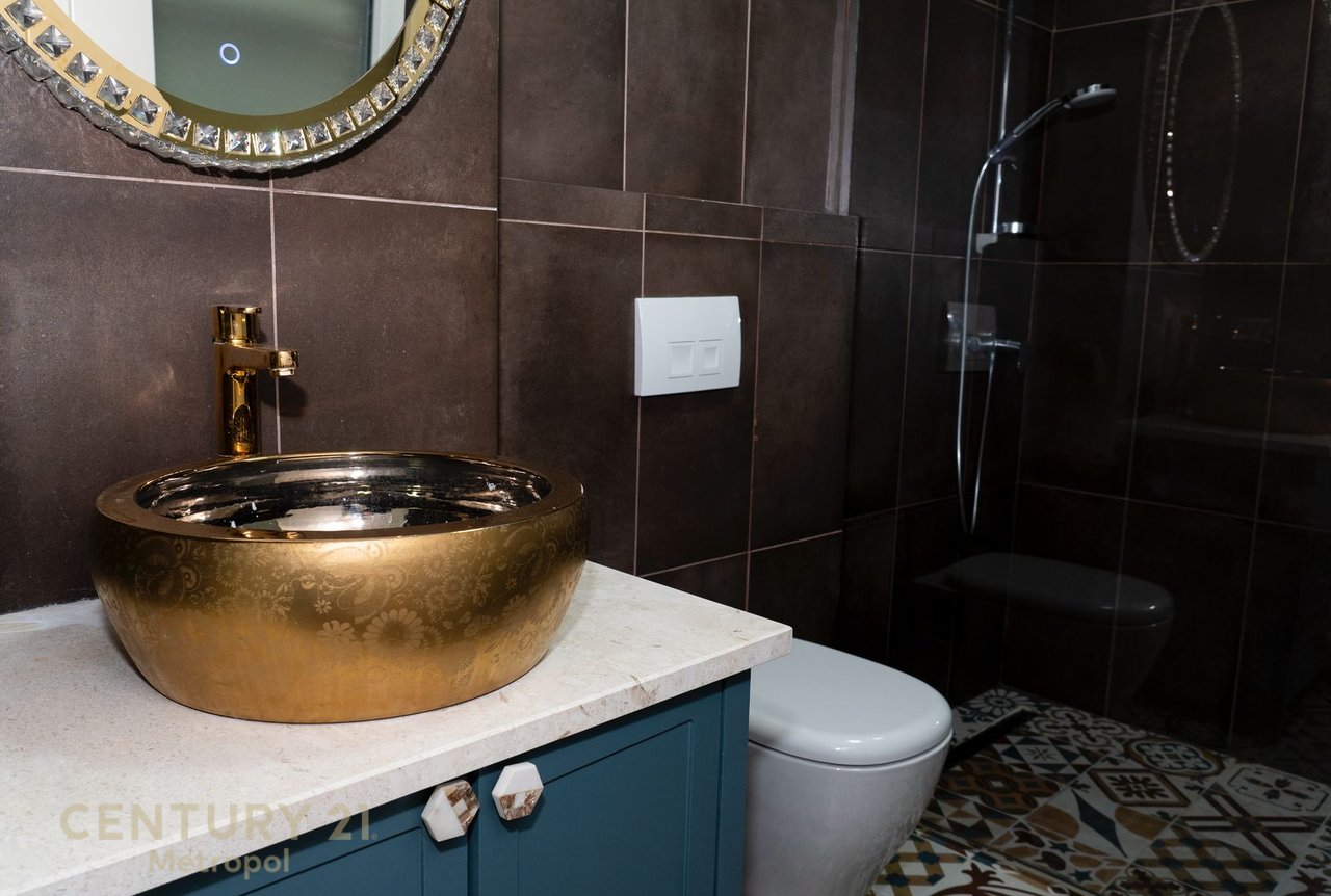 SUPER APARTAMENT 2+1+2 PËR SHITJE, KOPSHTI BOTANIK !