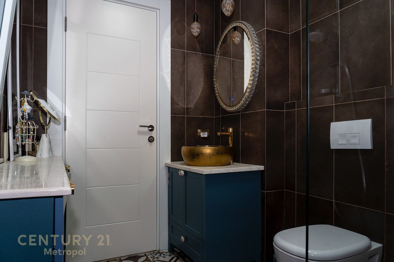 SUPER APARTAMENT 2+1+2 PËR SHITJE, KOPSHTI BOTANIK !