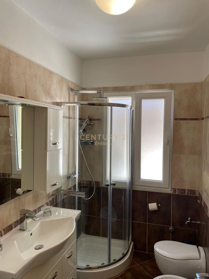Villa su due piani in affitto Lura 1 a Lalzi Bay