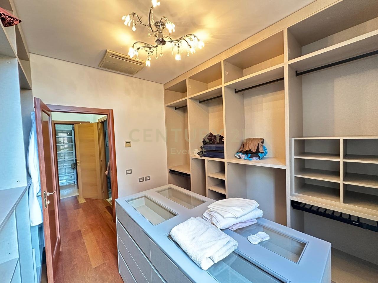 BOGDANEVE STREET, 3+1+2 APARTMENT FOR RENT
