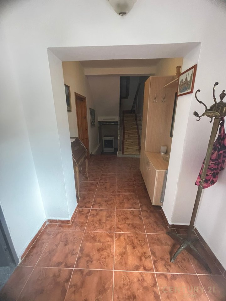 1+1 House for Rent on Mihal Grameno Street