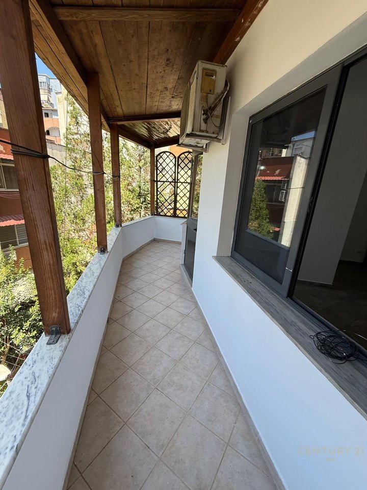 Studio Apartment for Sale – New Bazaar!