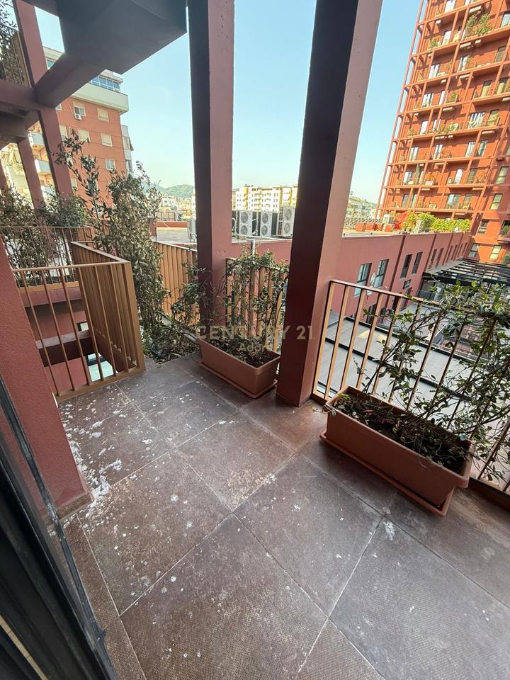OFFICE SPACE FOR RENT AT GARDEN BUILDING!