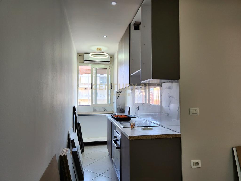 SHITET APARTAMENT 1+1 PRANE ''LUNGOMARE 1''