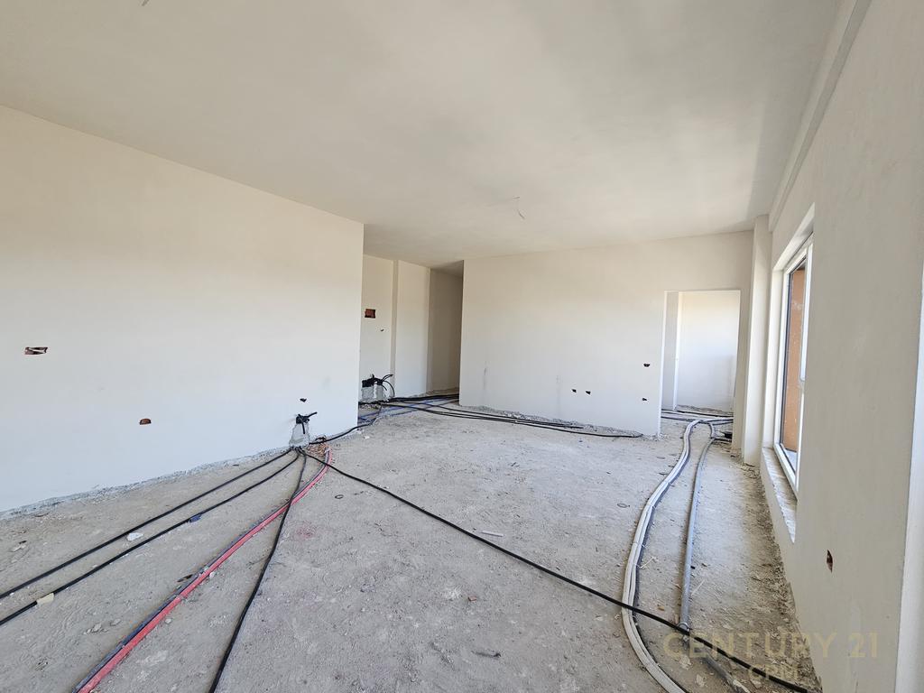 Apartment 2+1+2 for sale on Jordan Misja Street - €160,000 | 102.41 m²