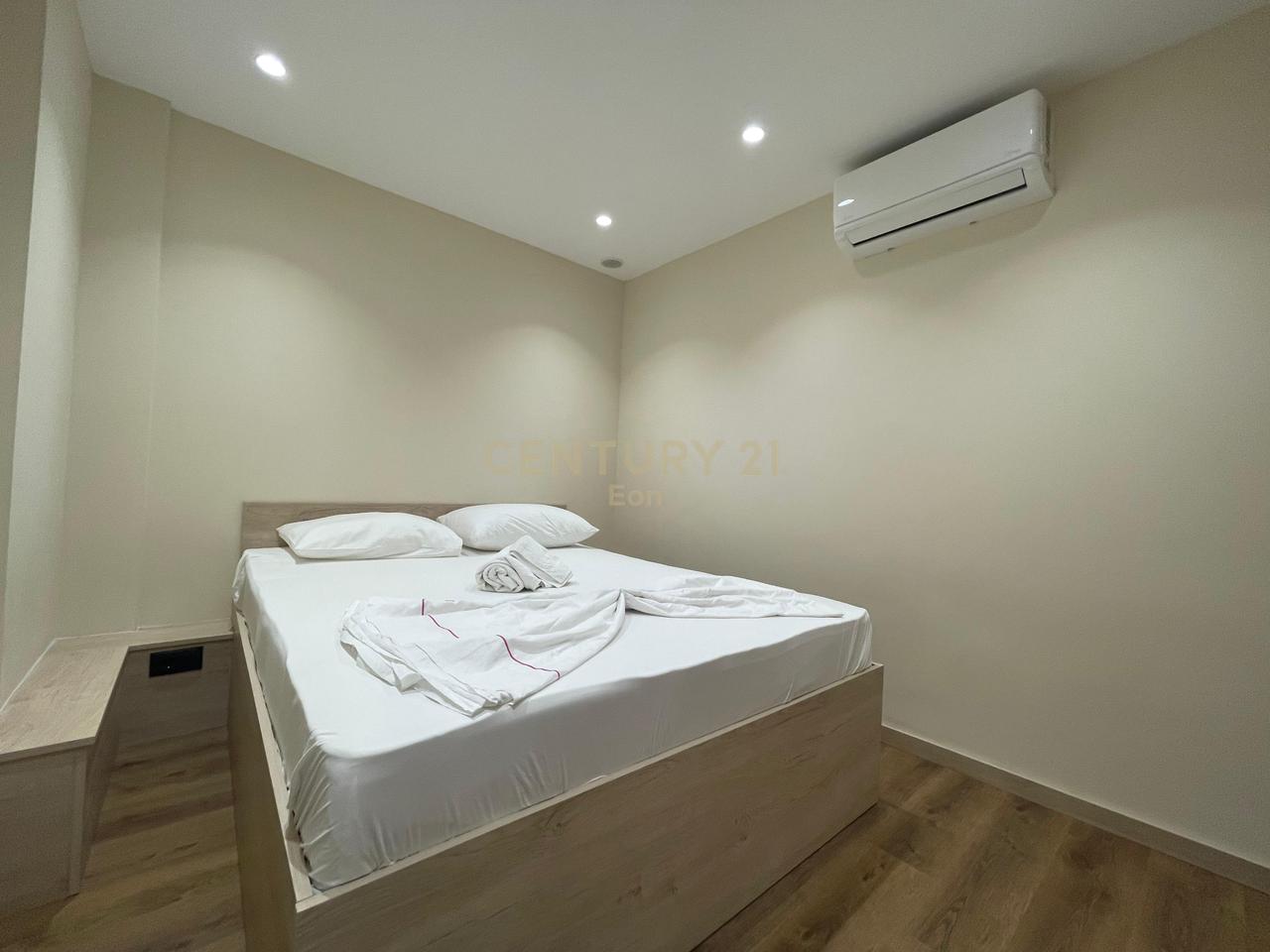 Apartament 2+1 me verandë, vetëm 100 metra nga deti – zona Plazh, Durrës!
